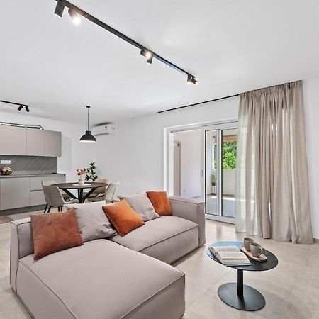 Apartmán Poli Nona - Renovated In 2023 Poreč Exteriér fotografie